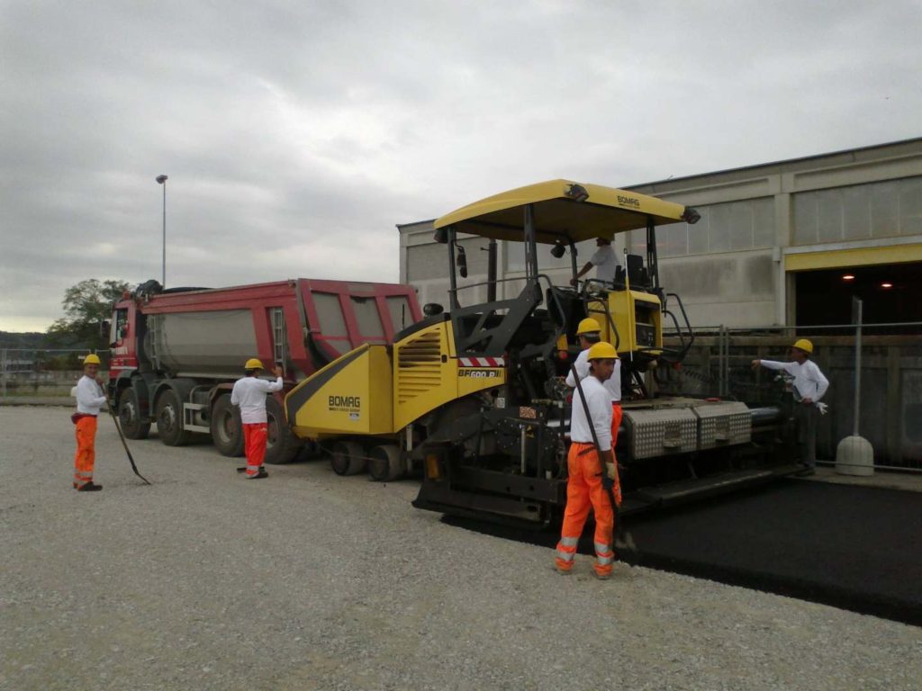 Lavori di asfaltatura - Lerta - Impresa edile di costruzioni civili e residenziali