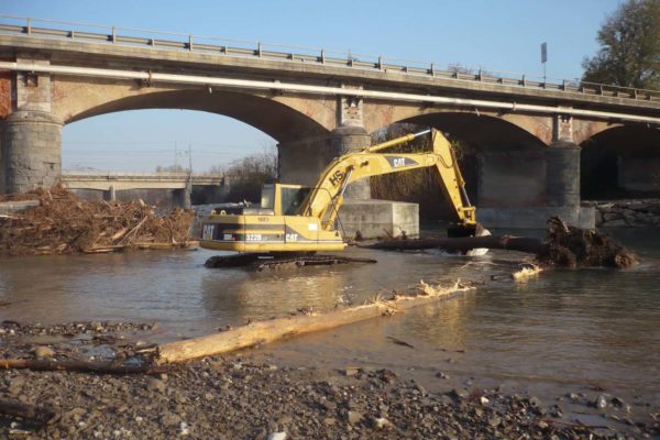 Pulizia Pile Ponte Torrente Scrivia - Lerta - Impresa edile di costruzioni civili e residenziali
