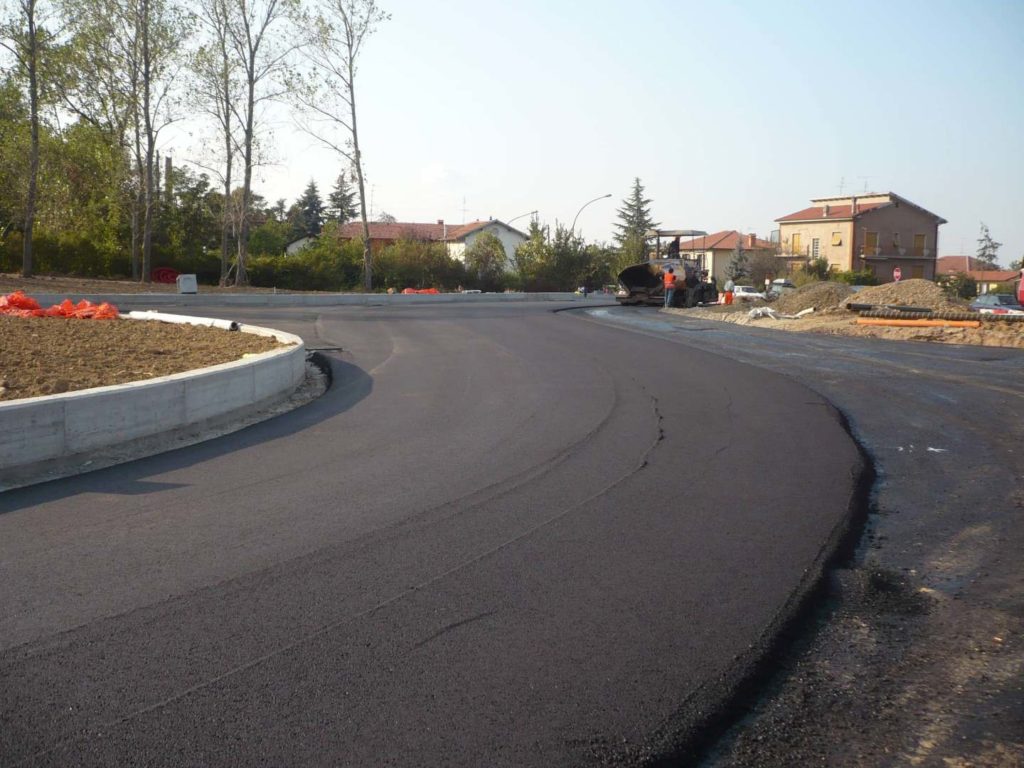 Realizzazione nuovo tratto stradale - Lerta - Impresa edile di costruzioni civili e residenziali