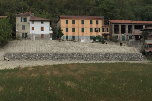 Gabbionata in sassi - Lerta - Impresa edile di costruzioni civili e residenziali