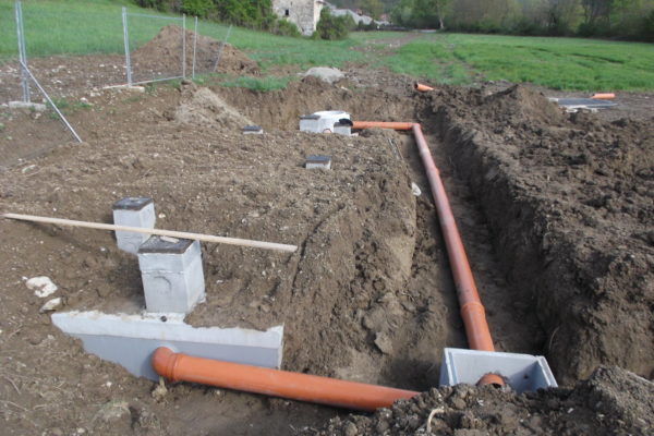 Posa tubazioni - Lerta - Impresa edile di costruzioni civili e residenziali